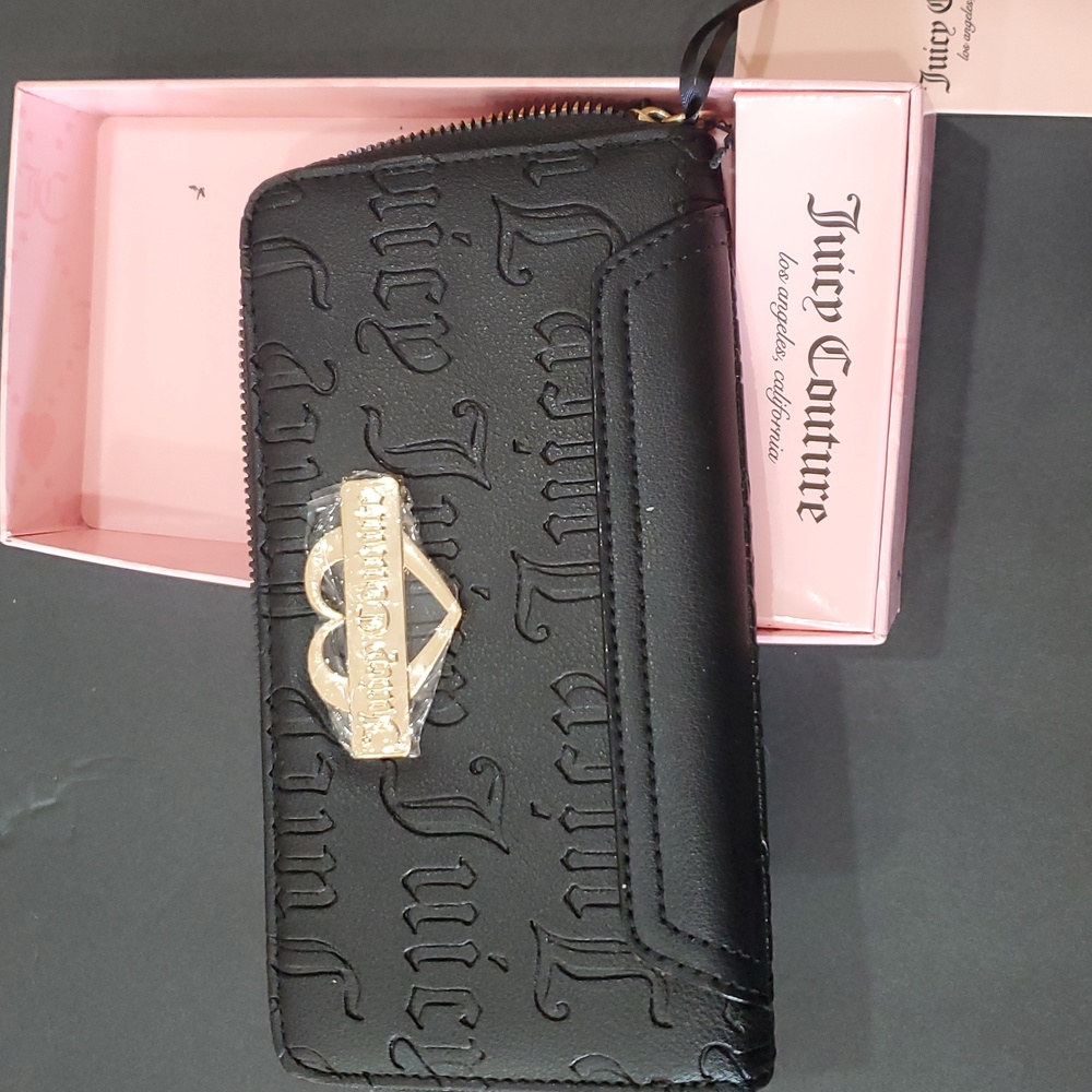 Juicy Couture deboss black monogram gold heart plate large zip around y2k wallet